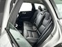 Volvo XC60 T6 Aut. Plug-in hybrid AWD Plus Dark | Panoramadak | 360° camera | Stoel- en stuurverwarming | Trekhaak