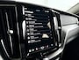 Volvo XC60 T6 Aut. Plug-in hybrid AWD Plus Dark | Panoramadak | 360° camera | Stoel- en stuurverwarming | Trekhaak