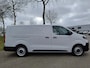 Opel Vivaro L3 1.5 BlueHDI 120pk | BPM vrij | Houten afwerking laadruimte | Multimedia | NAVI | Apple Carplay | Android Auto | Parkeersensoren achter | Multifunctioneel stuurwiel | Elektrisch inklapbare spiegels | Bestuurdersstoel comfort | Bank voorpassagiers | van €31.316 voor €25.995 ex. BTW | N404270