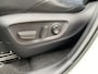 Toyota RAV4 2.5 Hybrid Style Bi Tone zwart dak ,Lage km stand! ,Incl. Bearlock ,Stoelverwarming ,Leder/Alcantara interieur ,Keyless ,Elek. bedienbare achterklep ,Adaptive cruise control