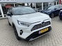Toyota RAV4 2.5 Hybrid Style Bi Tone zwart dak ,Lage km stand! ,Incl. Bearlock ,Stoelverwarming ,Leder/Alcantara interieur ,Keyless ,Elek. bedienbare achterklep ,Adaptive cruise control