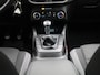 Ford Focus Wagon 1.0 EcoBoost Hybrid Trend Edition Business | LMV | Camera | trekhaak | Airco | Navigatie | Parkeer sensoren | Cruise control | LED | DAB