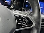 Volkswagen Golf 1.5 eTSI R-Line | ACC | Climate | Navi | Carplay |Sfeerverl. | €19.950,- Incl. BTW