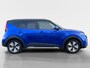 Kia e-Soul ExecutiveLine 64 kWh | Head up display | Adaptive cruise control | Parkeersensoren v + a | Navigatie | Climate control