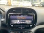 Kia e-Soul ExecutiveLine 64 kWh | Head up display | Adaptive cruise control | Parkeersensoren v + a | Navigatie | Climate control