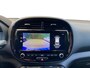 Kia e-Soul ExecutiveLine 64 kWh | Head up display | Adaptive cruise control | Parkeersensoren v + a | Navigatie | Climate control