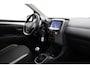Toyota Aygo 1.0 VVT-i x-first | Apple Carplay / Android Auto | Airco | Camera | 15 inch lichtmetalen velgen | Privacy glas | DAB | Bluetooth