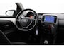 Toyota Aygo 1.0 VVT-i x-first | Apple Carplay / Android Auto | Airco | Camera | 15 inch lichtmetalen velgen | Privacy glas | DAB | Bluetooth