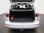 Volkswagen Golf Variant 1.0 eTSI Life || Apple Carplay/Android Auto | Sfeerverlichting | Climate Control | Cruise Control Adaptive |