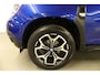 Dacia Duster TCe 100 Bi-Fuel Serie Limitee 15th Anniversary | MediaNav Multimedia & Navigatie | Climate Control | Camera | Parkeersensoren | Lichtmetalen velgen