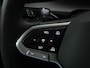 Volkswagen Golf R-Line 1.5 eTSI 150 PK DSG | Trekhaak | Panoramadak | Achteruitrijcamera | Navigatie Via Smartphone | Stoel & Stuurwielverwarming |