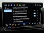 Volkswagen Golf R-Line 1.5 eTSI 150 PK DSG | Trekhaak | Panoramadak | Achteruitrijcamera | Navigatie Via Smartphone | Stoel & Stuurwielverwarming |