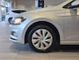 Volkswagen Polo 1.0 MPI Comfortline | Automatische verlichting | Apple CarPlay | Elektrische ramen | MM systeem |