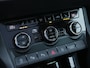 Skoda Karoq 1.5 TSI ACT Business Edition | Panoramadak | Trekhaak | Stoelverwarming | Navigatie | Camera | Dodehoekdetectie | Adaptive Cruise |
