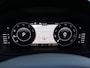Skoda Karoq 1.5 TSI ACT Business Edition | Panoramadak | Trekhaak | Stoelverwarming | Navigatie | Camera | Dodehoekdetectie | Adaptive Cruise |