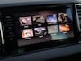Skoda Karoq 1.5 TSI ACT Business Edition | Panoramadak | Trekhaak | Stoelverwarming | Navigatie | Camera | Dodehoekdetectie | Adaptive Cruise |