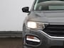 Volkswagen T-Roc 1.5 TSI Style | Trekhaak | Panoramadak | Stoelverwarming | Navigatie | Adaptive Cruise | Parkeersensoren |