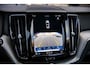 Volvo XC60 2.0 T6 Plug-in hybrid AWD Plus Dark | Panodak | Camera | Leder | 19 inch |