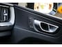 Volvo XC60 2.0 T6 Plug-in hybrid AWD Plus Dark | Panodak | Camera | Leder | 19 inch |