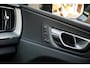 Volvo XC60 2.0 T6 Plug-in hybrid AWD Plus Dark | Panodak | Camera | Leder | ACC | 19 inch |