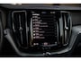 Volvo XC60 2.0 T6 Plug-in hybrid AWD Plus Dark | Panodak | Camera | Leder | ACC | 19 inch |