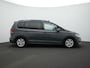 Volkswagen Touran 7 pers. 1.5 TSI 150 pk DSG Highline | 7-persoons | Panoramadak | Trekhaak | Stoelverwarming | Sportonderstel | Side Assist | Black Style