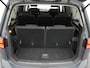 Volkswagen Touran 7 pers. 1.5 TSI 150 pk DSG Highline | 7-persoons | Panoramadak | Trekhaak | Stoelverwarming | Sportonderstel | Side Assist | Black Style