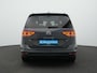 Volkswagen Touran 7 pers. 1.5 TSI 150 pk DSG Highline | 7-persoons | Panoramadak | Trekhaak | Stoelverwarming | Sportonderstel | Side Assist | Black Style