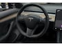 Tesla Model 3 RWD Autopilot ACC Stuurverwarm. PDC Leer Navi Panoramadak 360° Elektr. achterklep Stoelverwarming voor & achter Climate voor & achter LM velgen BTW auto! Nieuw!