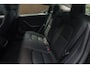 Tesla Model 3 RWD Autopilot ACC Stuurverwarm. PDC Leer Navi Panoramadak 360° Elektr. achterklep Stoelverwarming voor & achter Climate voor & achter LM velgen BTW auto! Nieuw!