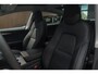 Tesla Model 3 RWD Autopilot ACC Stuurverwarm. PDC Leer Navi Panoramadak 360° Elektr. achterklep Stoelverwarming voor & achter Climate voor & achter LM velgen BTW auto! Nieuw!
