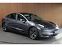 Tesla Model 3 Standard Plus ACC Autopilot Stuurverwarm. PDC Leer Navi Panoramadak 360° Elektr. achterklep Stoelverwarming voor & achter Climate voor & achter LM velgen BTW auto! Nieuw!