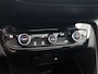 Opel Corsa 1.2 Elegance | Glazen Dak | Navigatie via Apple Carplay/Android Auto | Climate Control | Cruise Control | Achteruitrijcamera | Parkeersensoren Voor + Achter | Dodehoek Detectie | 16" Lichtmetalen Velgen | Verwarmbare Voorstoelen + Stuur |