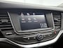 Opel Astra 1.2 Design & Tech 110pk | 1ste Eigenaar | Navigatie via Apple Carplay/Android Auto | Climate Control | Cruise Control | Achteruitrijcamera | Parkeersensoren Voor + Achter | LED | Dodehoek Detectie | 16" Lichtmetalen Velgen |