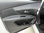 Peugeot 3008 1.6 HYbrid Allure 300pk Automaat | Navigatie | Climate Control | Cruise Control | Achteruitrijcamera | Elektrische Achterklep | LED | 18" Lichtmetalen Velgen | Apple Carplay/Android Auto |