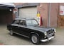 Peugeot 403