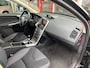 Volvo XC60 2.4 D3 175PK Momentum Trekhaak/xenon/Bluethooth/pdc