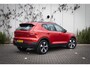 Volvo XC40 B4 Aut. Plus Dark | Adaptieve Cruise control | BLIS Dodehoek detectie | Stoel + Stuurverwarming | Keyless | Elektr. Stoelen | Memory | Trekhaak | Parkeercamera | Harman Kardon Audio