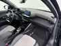 Peugeot e-2008 EV GT Pack 50kWh SOH 90% Panorama-Schuifdak Apple Carplay Android Auto Navi Ecc Adap.Cruise 360°Camera Stoelverwarming Blindspot Detection Privacy Glas Lmv 18" Lane Assist Keyless Bluetooth Pack Safety Plus 1e Eigenaar 100% Dealeronderhouden Origineel Nederlandse Auto