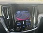 Volvo V60 2.0 B3 Momentum Business | Adaptieve Cruise Control | Trekhaak | Parkeersensoren voor + achter | Parkeercamera | Stoel-/Stuurverwarming | Apple CarPlay & Android Auto | Navigatie |