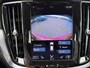 Volvo V60 2.0 B3 Momentum Business | Adaptieve Cruise Control | Trekhaak | Parkeersensoren voor + achter | Parkeercamera | Stoel-/Stuurverwarming | Apple CarPlay & Android Auto | Navigatie |