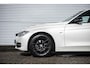BMW 3-Serie 320i | Sportline | Leder | Stoelvervarming | Xenon | 18 inch | Nieuwe motor | NL Auto |