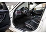 BMW 3-Serie 320i | Sportline | Leder | Stoelvervarming | Xenon | 18 inch | Nieuwe motor | NL Auto |