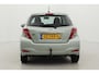 Toyota Yaris 1.3 VVT-i Aspiration | Origineel NL | Volledige dealerhistorie | Trekhaak | Airco | Cruise Control | Camera | Bluetooth | Elektrische ramen voor