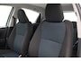 Toyota Yaris 1.3 VVT-i Aspiration | Origineel NL | Volledige dealerhistorie | Trekhaak | Airco | Cruise Control | Camera | Bluetooth | Elektrische ramen voor