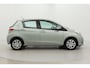 Toyota Yaris 1.3 VVT-i Aspiration | Origineel NL | Volledige dealerhistorie | Trekhaak | Airco | Cruise Control | Camera | Bluetooth | Elektrische ramen voor
