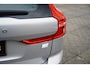 Volvo XC60 2.0 T6 Plug-in hybrid AWD Ultimate Dark Bowers & Wilkins | Sportstoelen | Panoramadak | 360 Graden Parkeercamera | Verwarmbare Voorstoelen + Stuurwiel