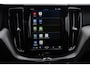 Volvo XC60 2.0 T6 Plug-in hybrid AWD Ultimate Dark Bowers & Wilkins | Sportstoelen | Panoramadak | 360 Graden Parkeercamera | Verwarmbare Voorstoelen + Stuurwiel