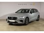 Volvo V60 T6 350PK Automaat Plug-in hybrid AWD Plus Dark / Panoramadak / Harman Kardon / 360 camera / Climate pack / Intellisafe / Trekhaak