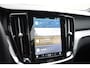 Volvo V60 T6 350PK Automaat Plug-in hybrid AWD Plus Dark / Panoramadak / Harman Kardon / 360 camera / Climate pack / Intellisafe / Trekhaak